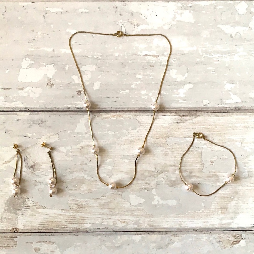 Jewelry Gold & Pearl Necklace Bracelet Earrings Matching 4pc Set